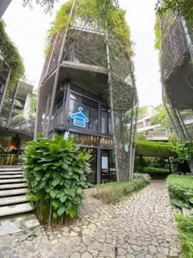 Luxury Tamarind Apartment